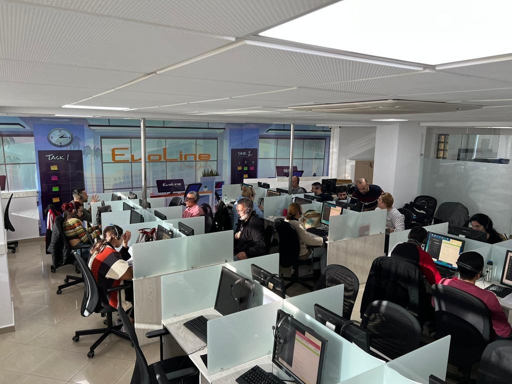 Sala de agentes ATM Direct a pleno rendimiento